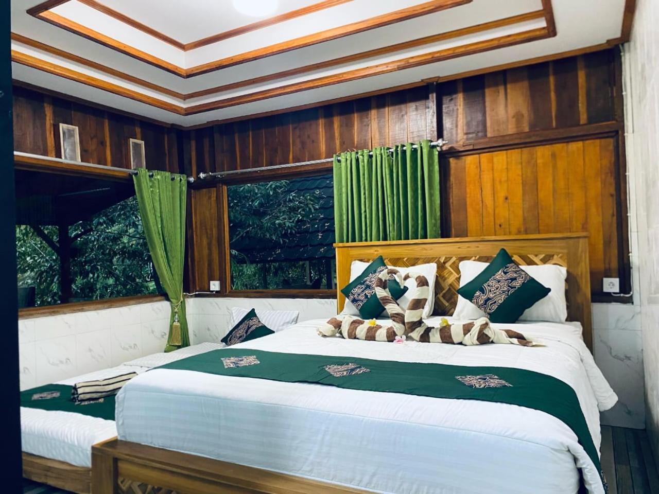 Friendly Homestay Lemukih Singaraja Esterno foto